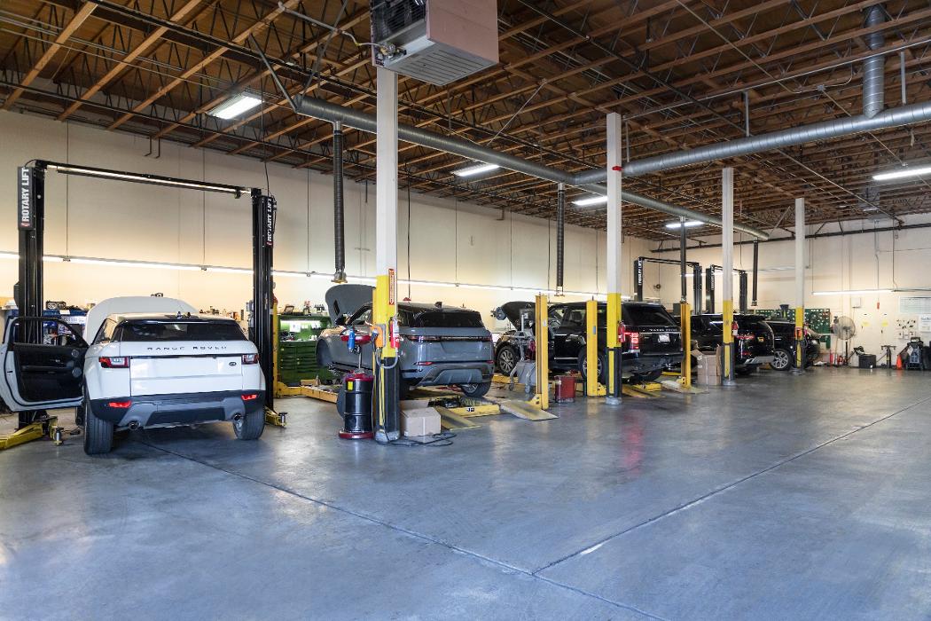 Land Rover Redwood City Service and Auto Parts