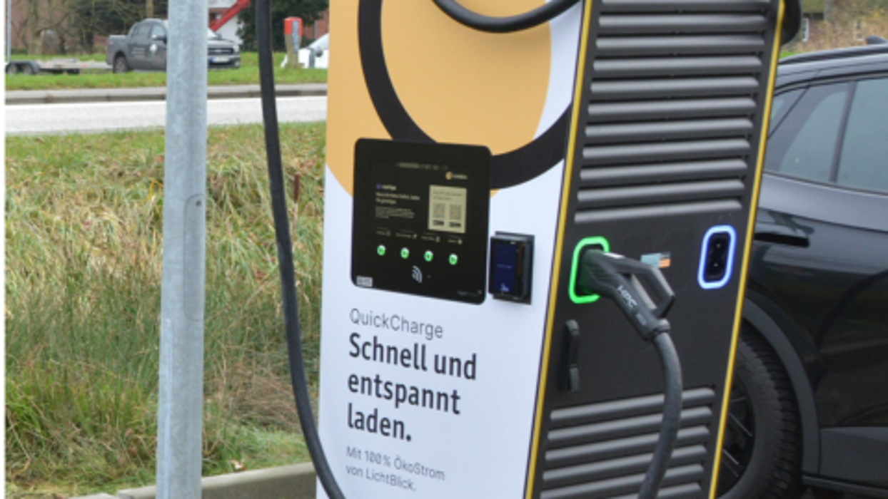 LichtBlick QuickCharge Ladestation, Lüneburger Straße in Barendorf