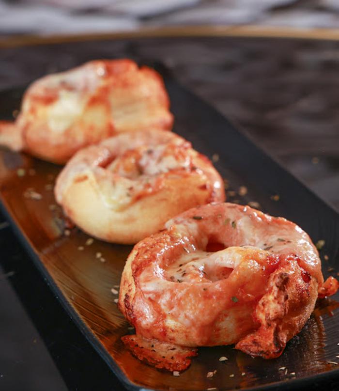Oasis Pizzeria & Bakery