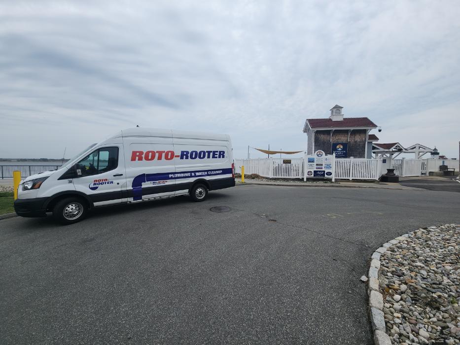 Roto-Rooter Plumbing & Water Cleanup