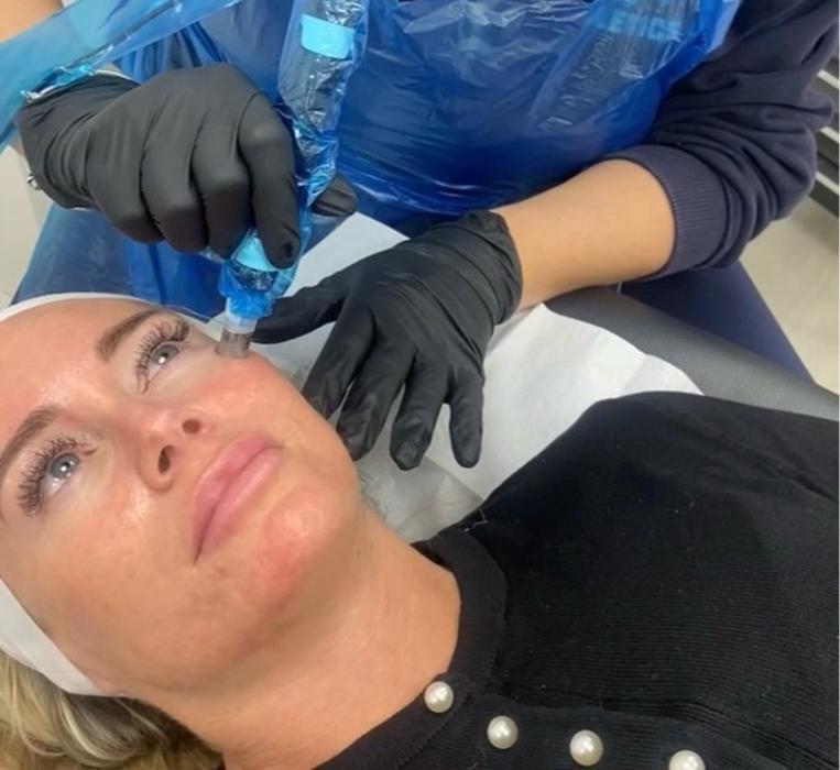 Live model training at Eclipse School of Beauty & Aesthetics in Bexleyheath, a beauty school and aesthetics academy offering the Fast Track Aesthetics Course.