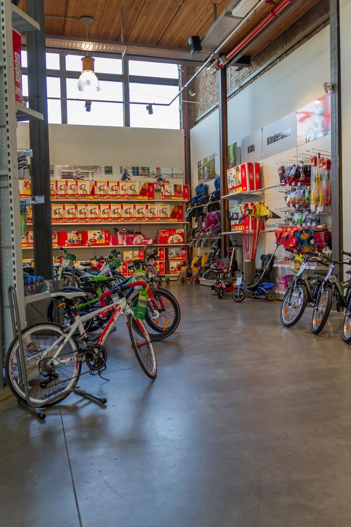 B.O.C. - BIKE & OUTDOOR COMPANY GmbH & Co. KG, Hanauer Landstraße in Frankfurt am Main