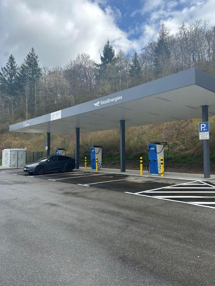 TotalEnergies Charging Station, A1 in Mehring