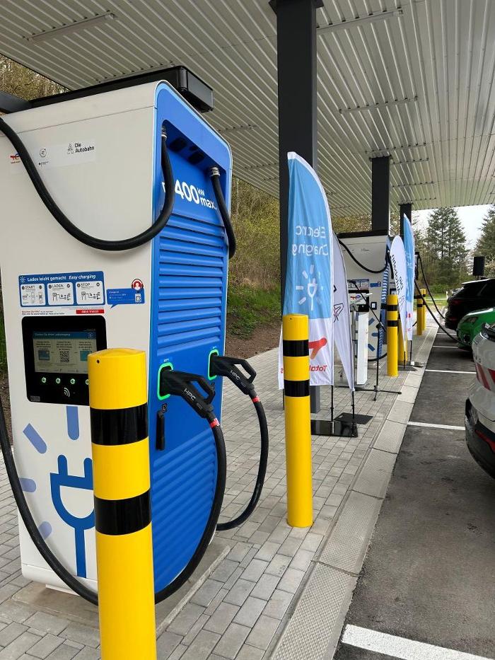 TotalEnergies Charging Station, A1 in Mehring