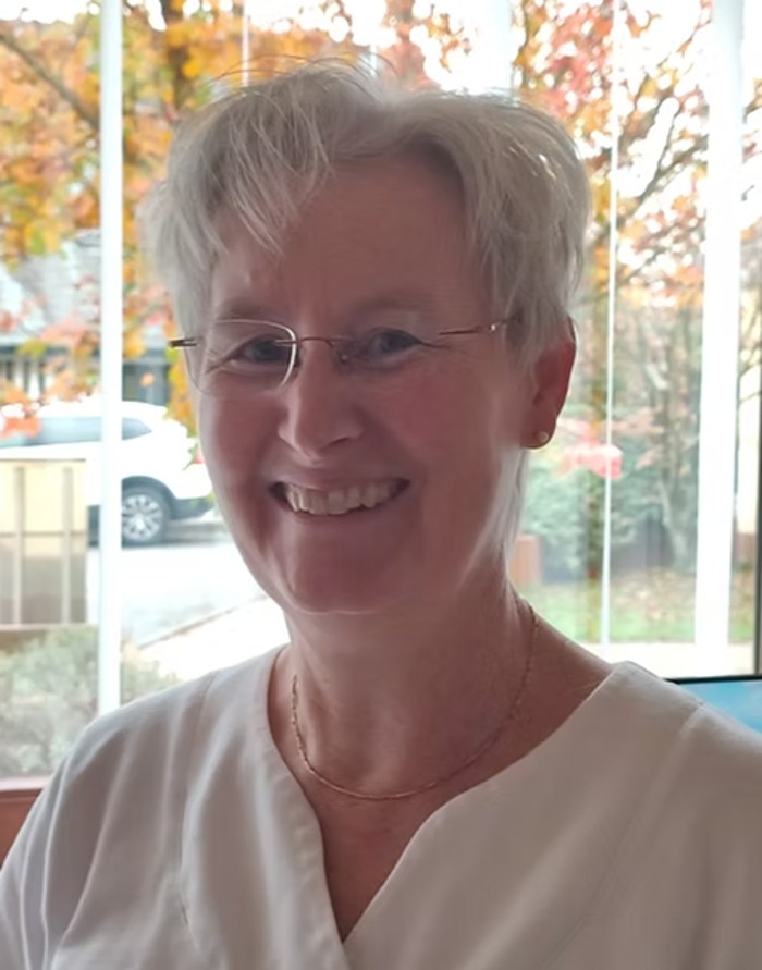 Zahnarzt Friedrichsdorf Dr. Elke Luthardt, Breslauer Ring in Friedrichsdorf