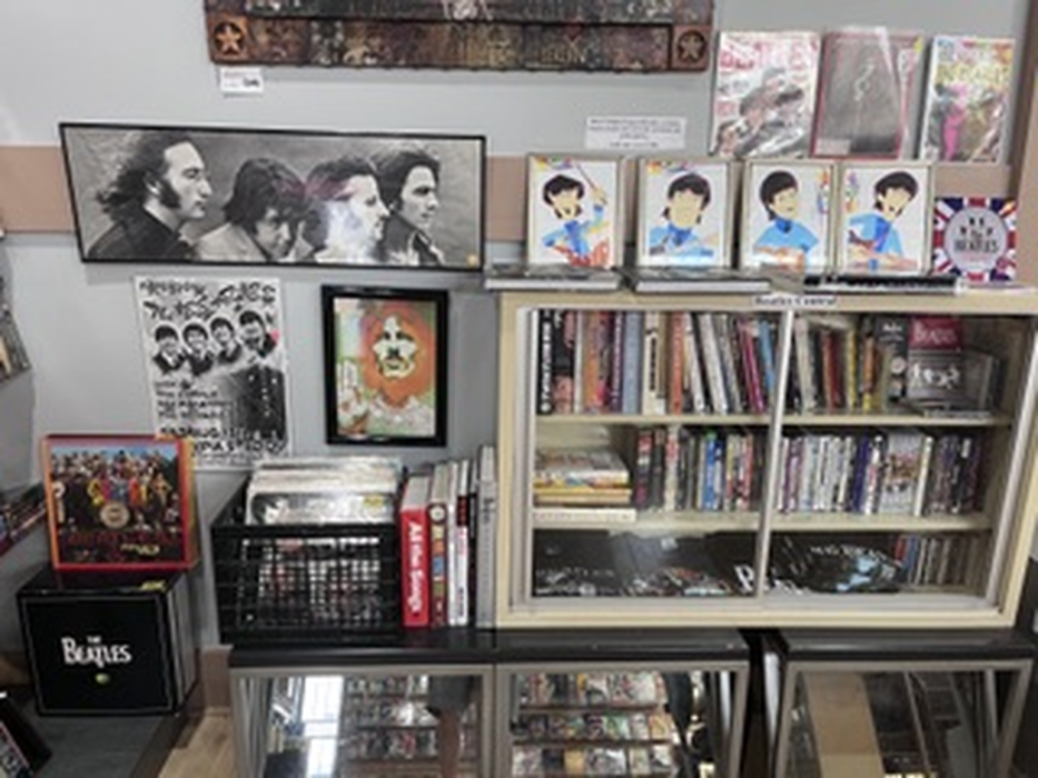 Pop-In Art Gallery