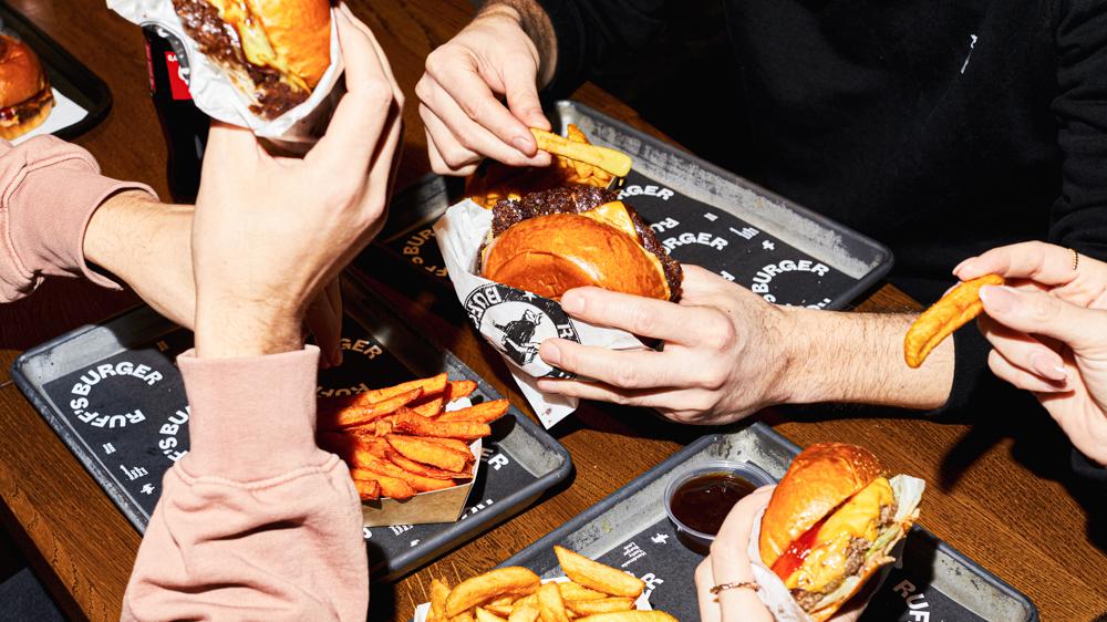 Ruff's Burger Delivery - Ludwigsfelde, Ernst-Schneller-Straße in Ludwigsfelde