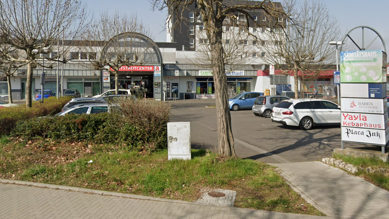 Bären Apotheke, Königsberger Ring in Hochheim am Main