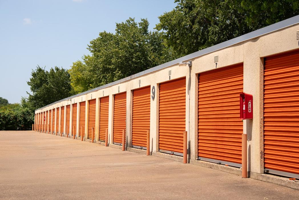 Drive-up self storage units near Just for Grins Family Dentistry