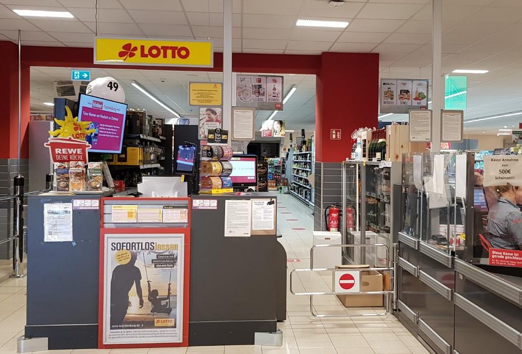 REWE Mike Gabrich oHG, Eichenallee in Leegebruch