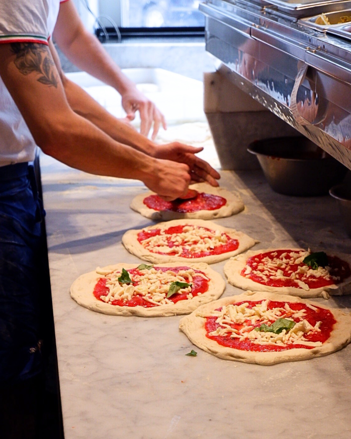 Pizzeria RIVA Favorita, Favoritenstraße in Wien