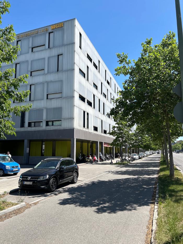 The Cue Group München, Landsberger Straße in München