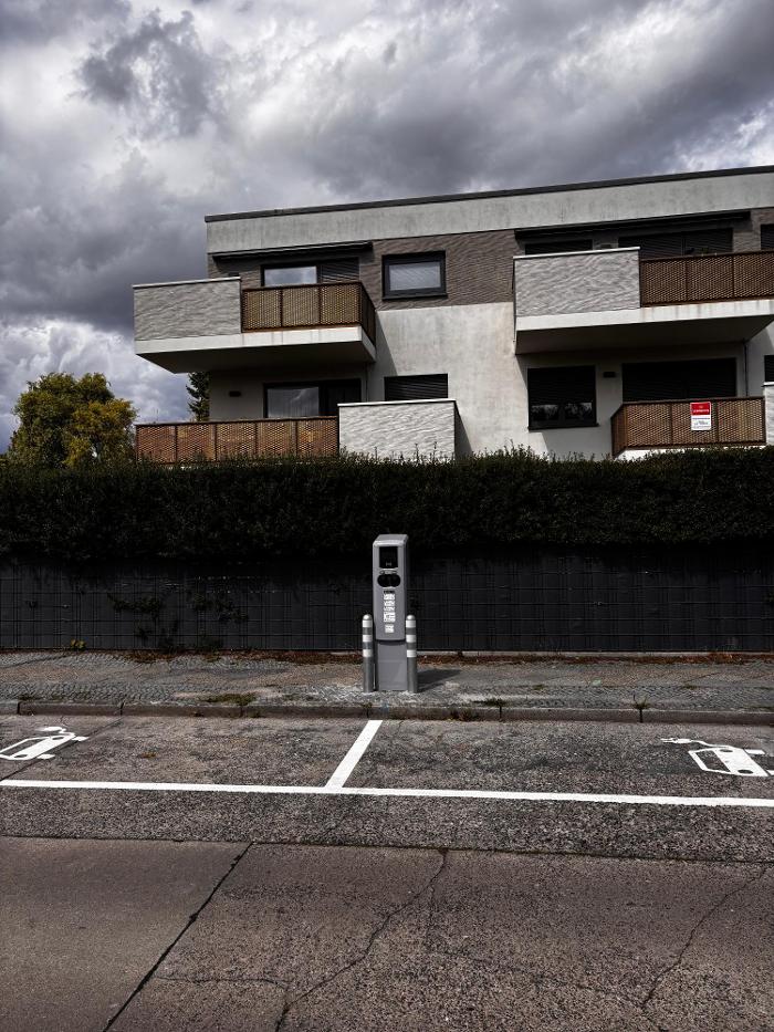 TotalEnergies Charging Station, Liviusstraße in Berlin