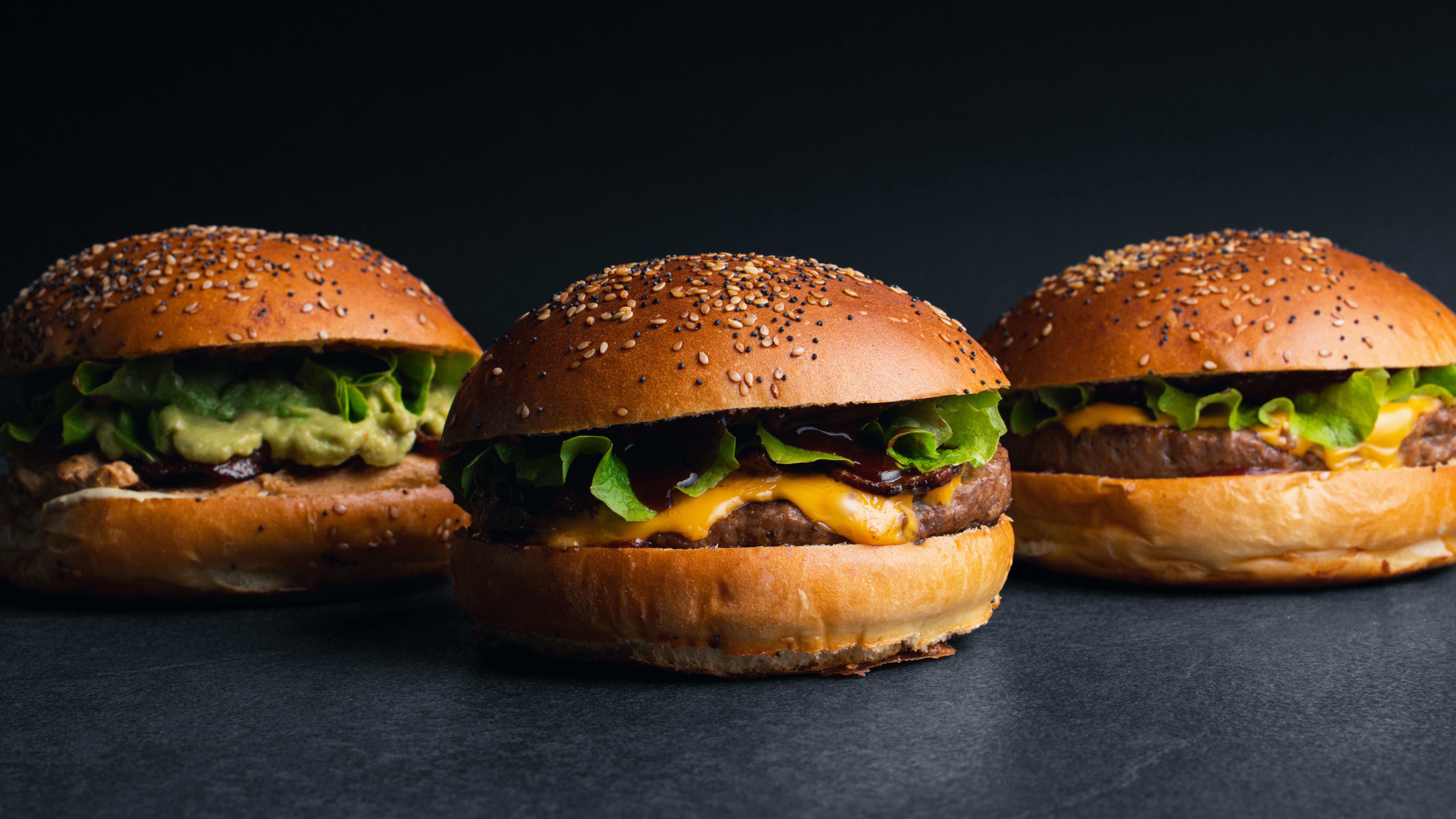 Holy Cow! Gourmet Burger Co. ZÜRICH FLUGHAFEN, Flughafenstrasse in Kloten