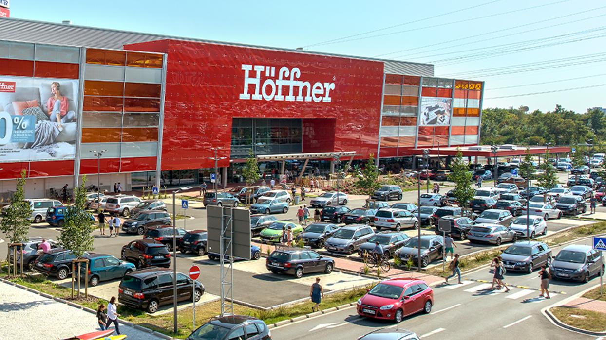 Möbel Höffner Hannover-Altwarmbüchen, Opelstraße in Isernhagen