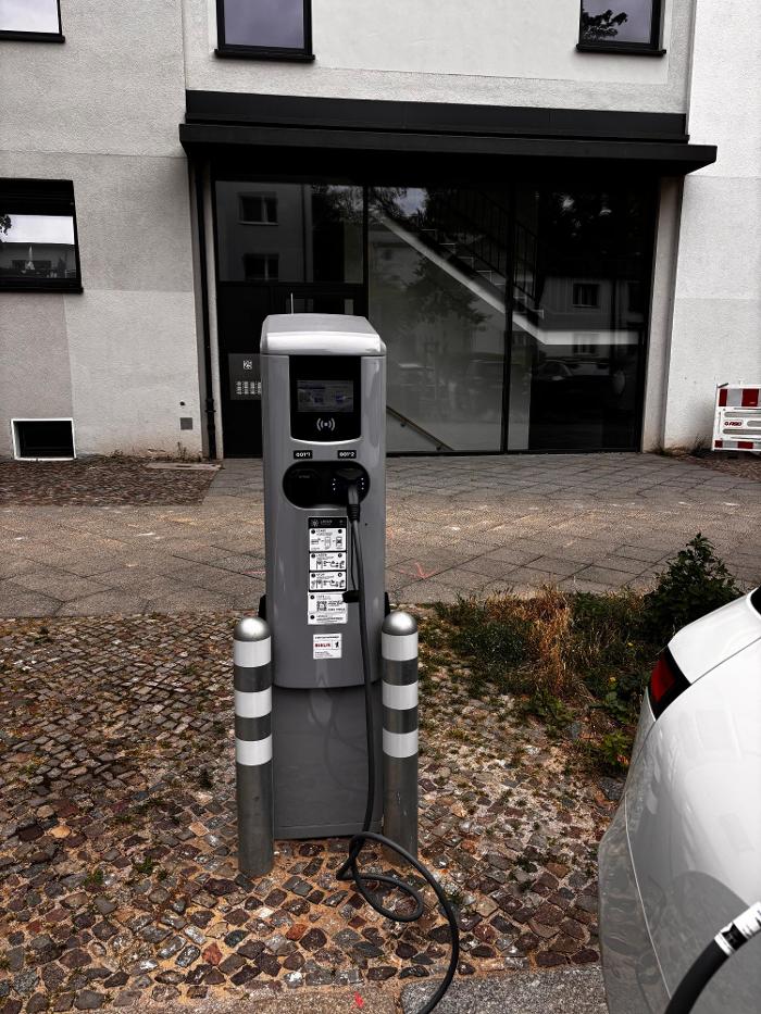 TotalEnergies Charging Station, Usedomer Strasse in Berlin
