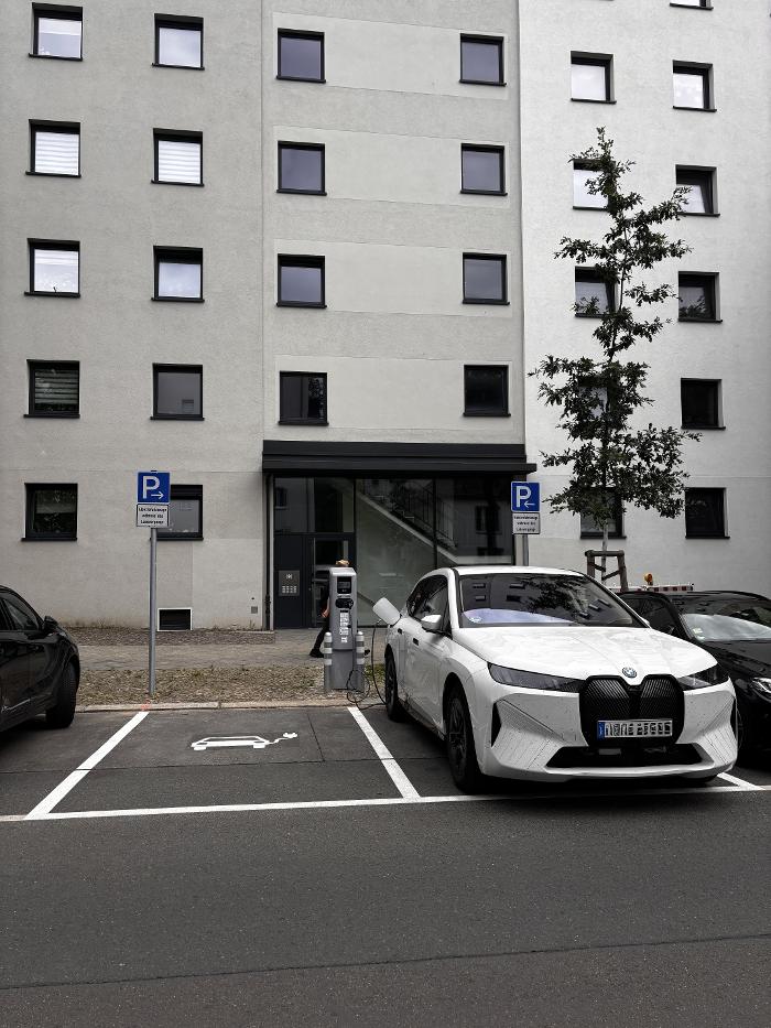 TotalEnergies Charging Station, Usedomer Strasse in Berlin