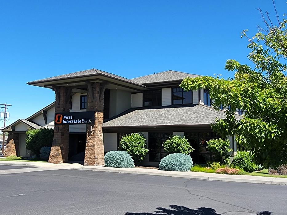 Bend Dermatology Clinic - Prineville