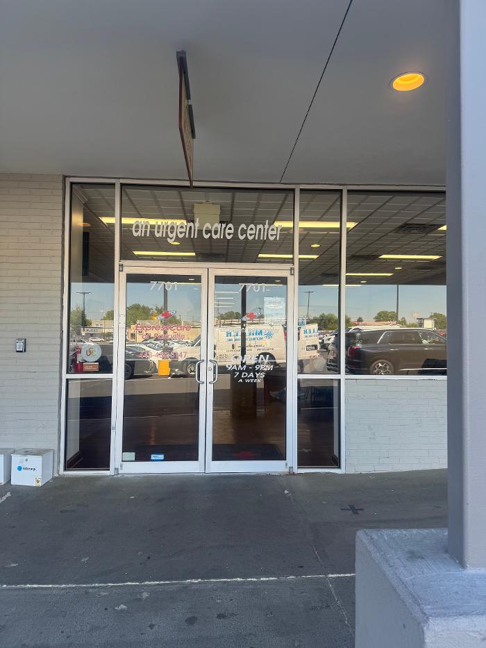 ExpressCare Urgent Care Center - Parkville