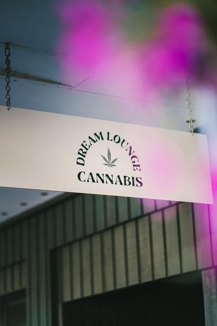 Dream Lounge Cannabis