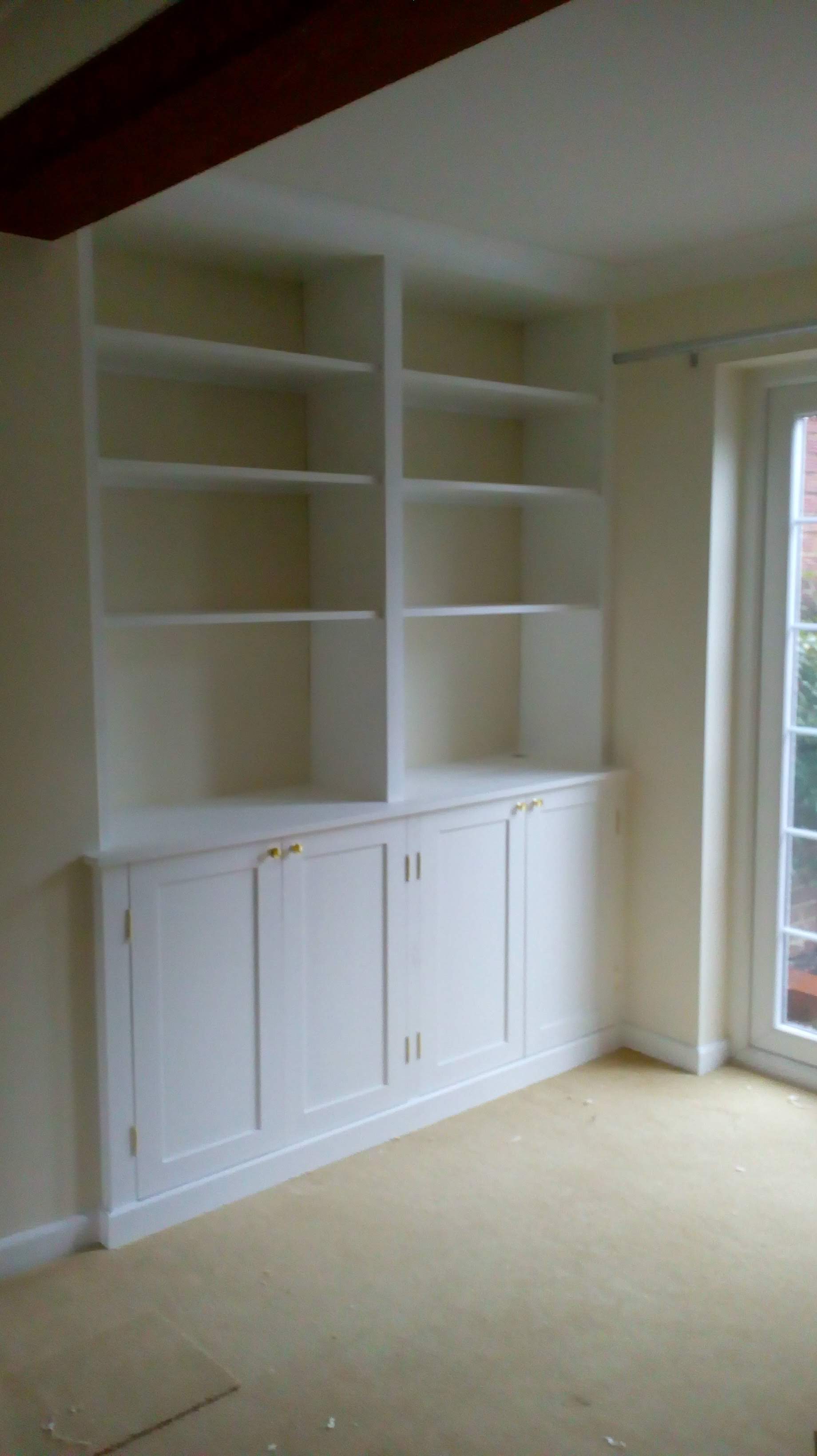 Ian O'Neil Bespoke Furniture Baldock 07756 078463