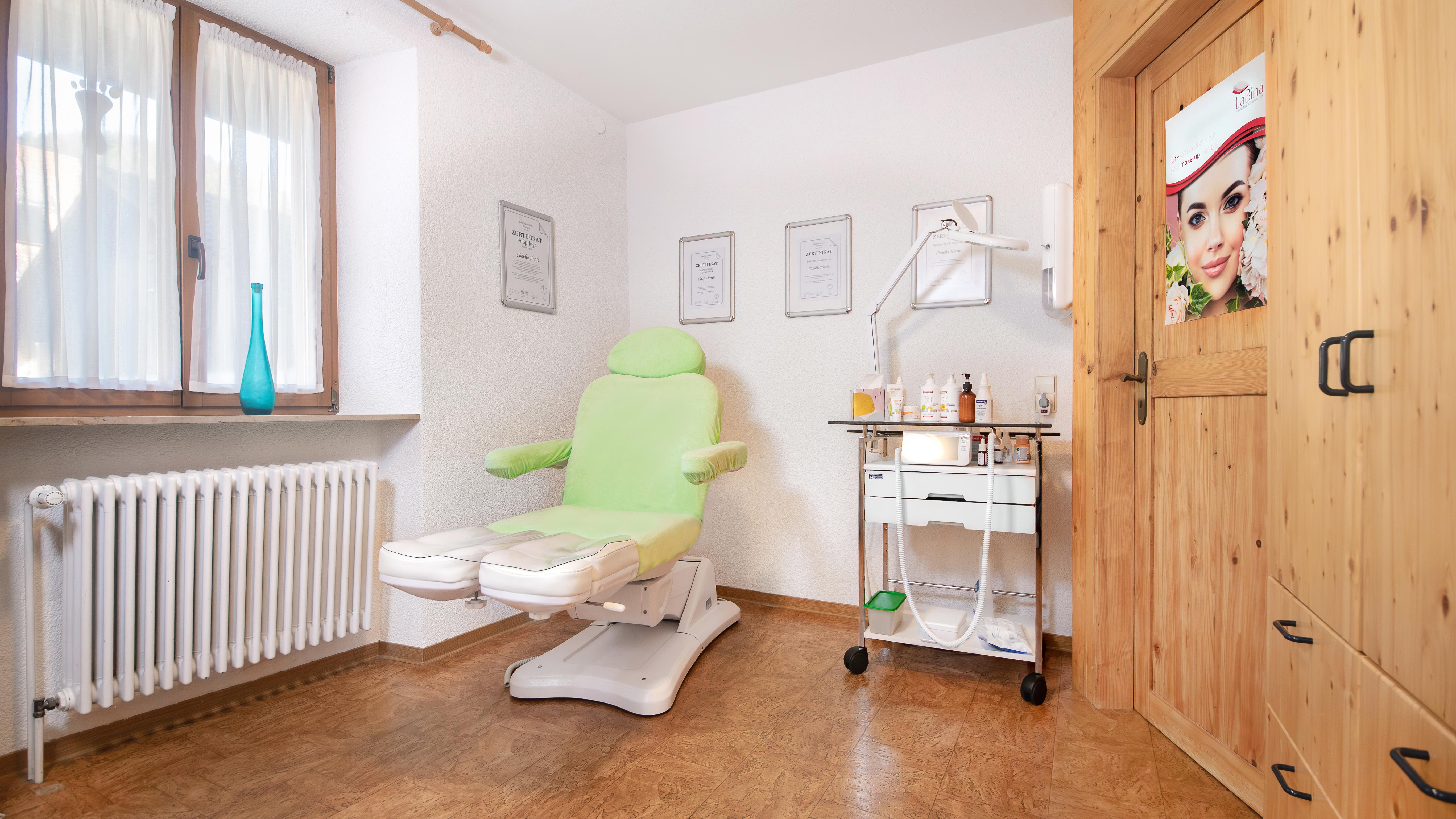 Studio CH - Fusspflege & Permanent make up, Münster in Münstertal/Schwarzwald