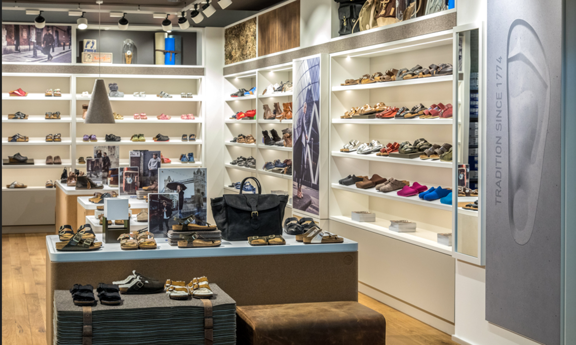 BIRKENSTOCK STORE, Hugo-Eckener-Ring in Frankfurt am Main
