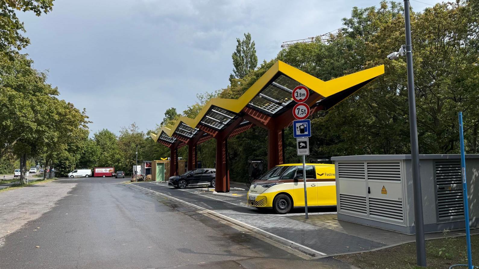 Fastned Charging Station, Mühlenthal in Mechernich