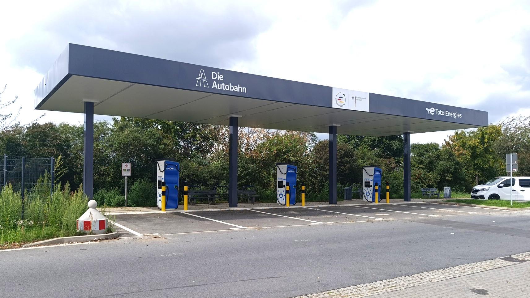 TotalEnergies Charging Station, A13 Rastanlage Wiesenholz West in Schönfeld