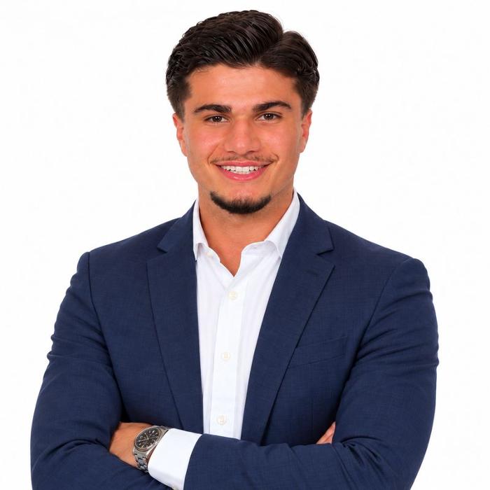 ERGO Versicherung Ali Kaan Binici, Am Kaiser-Friedrich-Bad in Wiesbaden