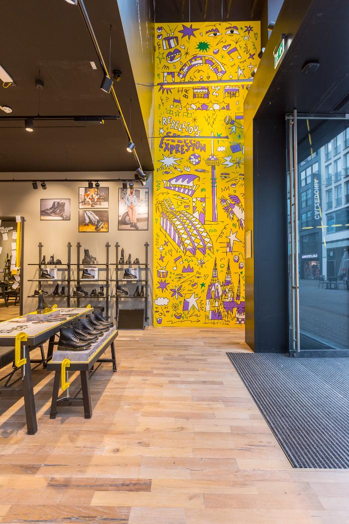 Dr. Martens - Schildergasse, Schildergasse in Köln