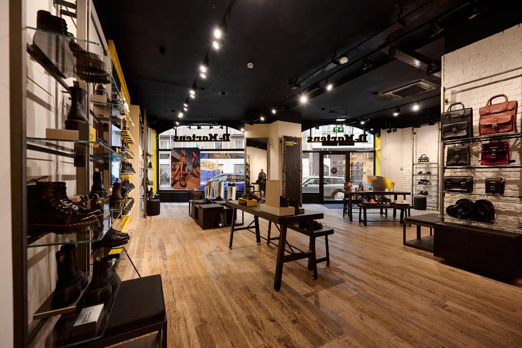 Dr. Martens - Neue Schoenhauser Strasse, Neue Schönhauser Straße in Berlin