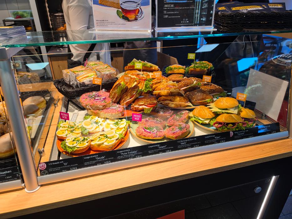 Stadtbäckerei Kühl GmbH & Co. KG, Putbuser Chaussee in Bergen auf Rügen