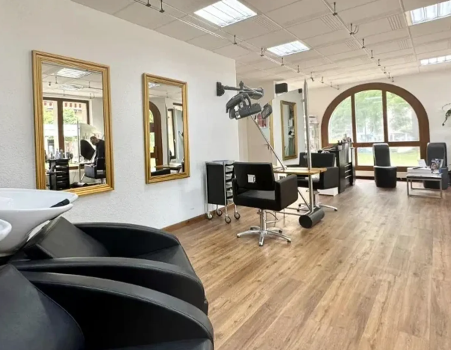 Coiffure Frisier Egge, Mittlerer Kreis in Therwil