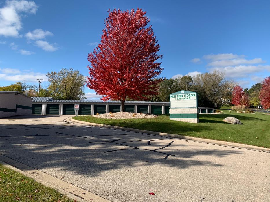 Storage Lion - West Bend