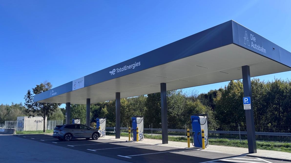 TotalEnergies Charging Station, A8 Rastanlage Adelzhauser Berg Nord in Adelzhausen