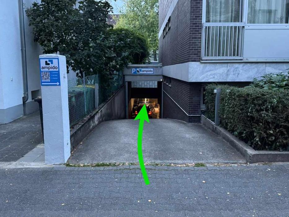 ampido Parkplatz, Im Sachsenlager in Frankfurt am Main