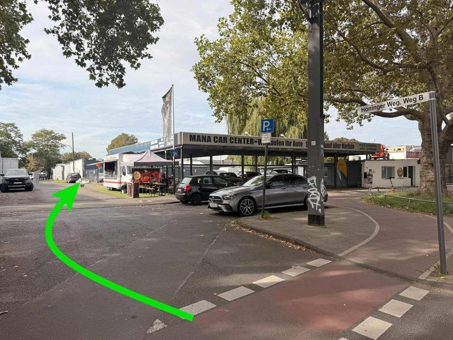 ampido Parkplatz, Höninger Weg in Köln