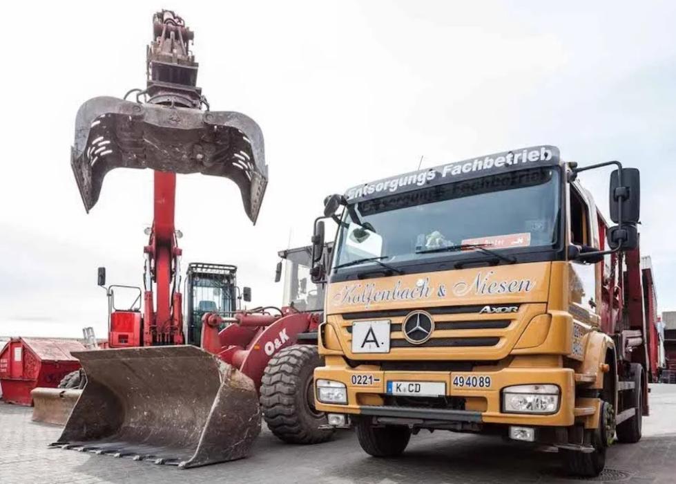 Entsorgungsfachbetrieb Kolfenbach GmbH & Co. KG, Delmenhorster Straße in Köln