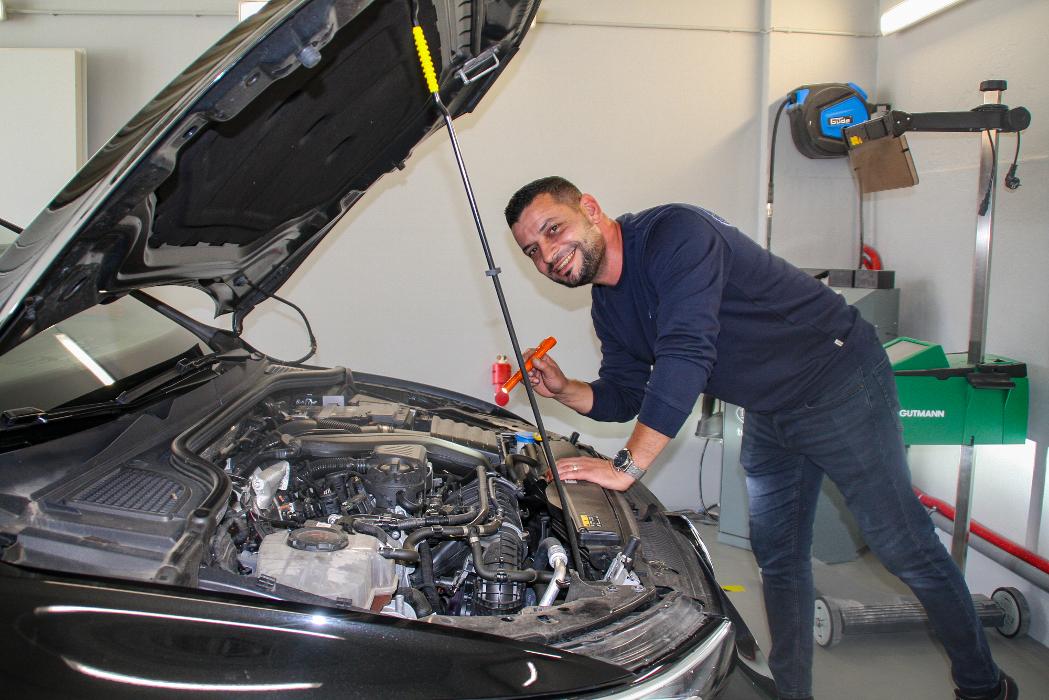 TÜV SÜD Auto Partner, Kfz-Prüfstelle Lippstadt, Ing. B. Othman Rabah, Overhagener Straße in Lippstadt