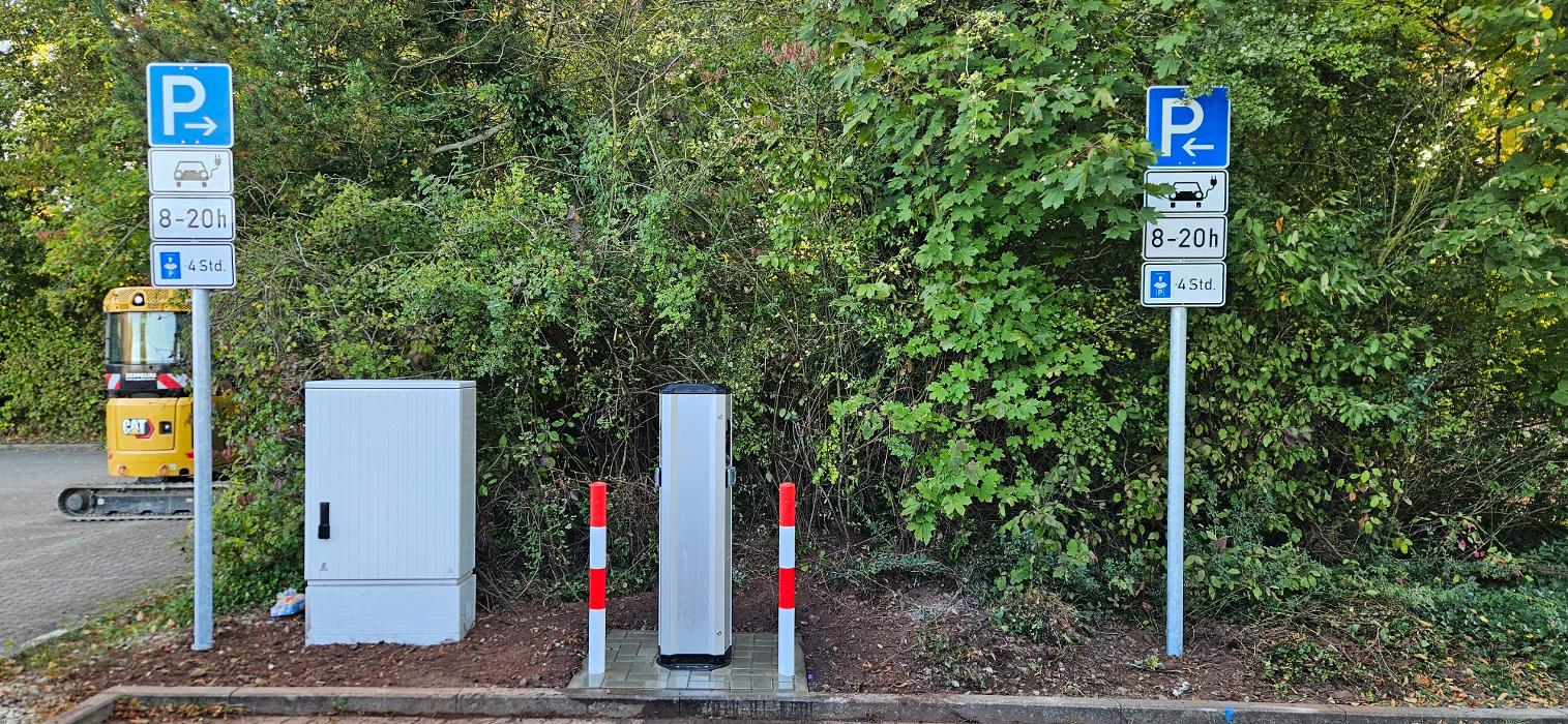 TEAG Mobil-Ladestation, Bahnhofstraße in Rhumspringe