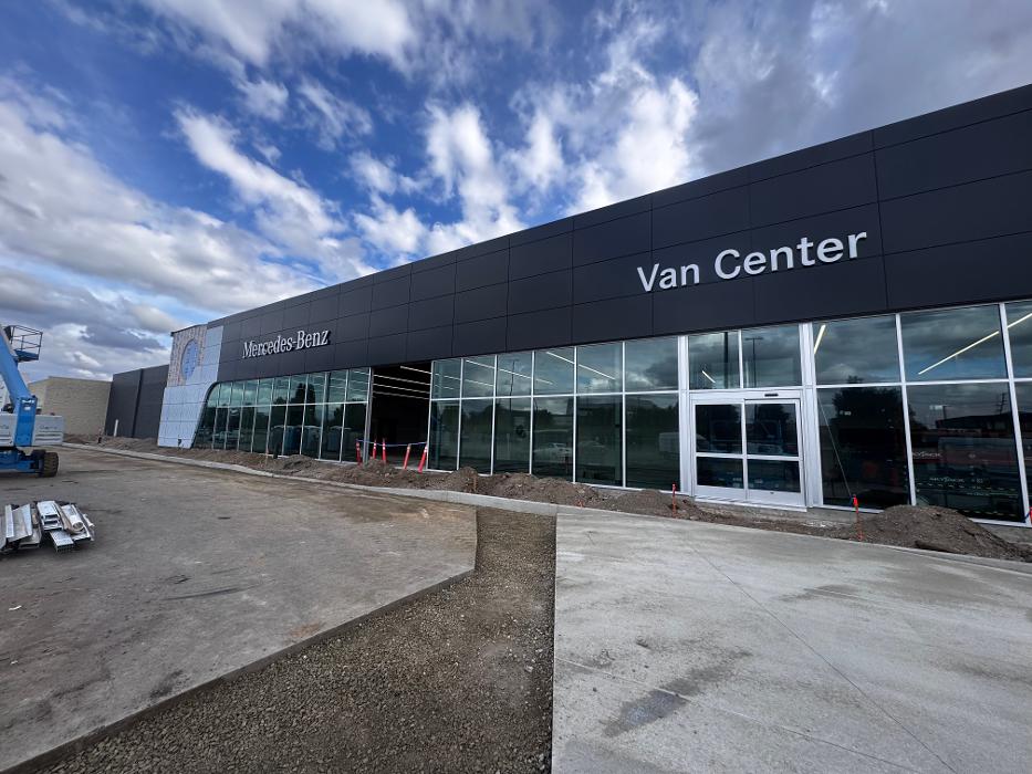 Mercedes-Benz Van Center Vancouver