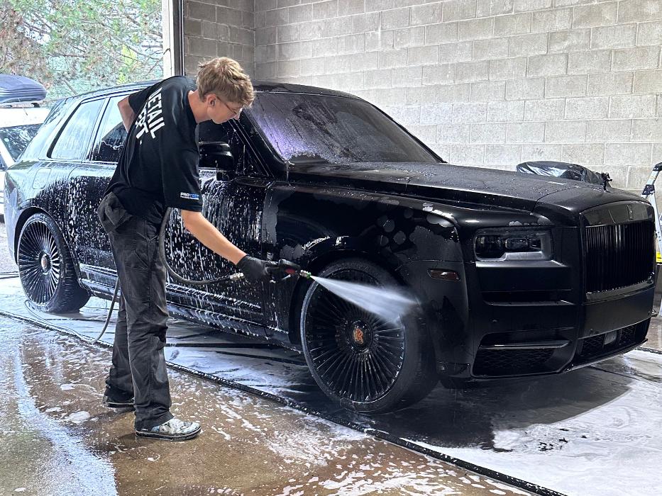 Aesthetic Auto Salon & Mobile Detailing