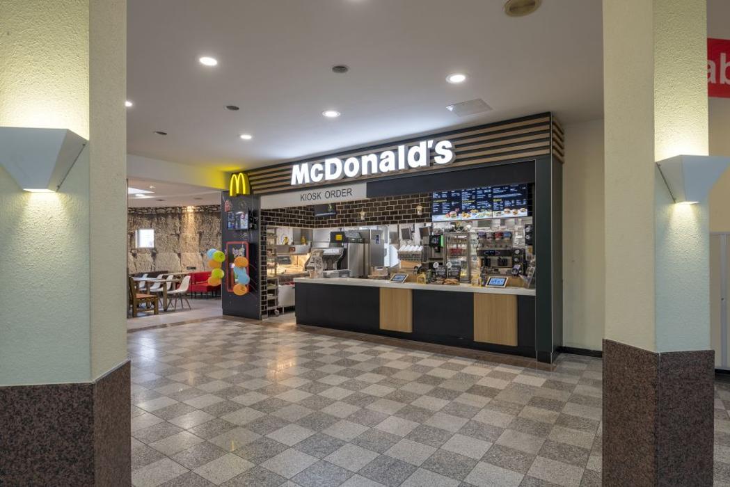 McDonald's, Raststätte Breisgau Ost in Schallstadt