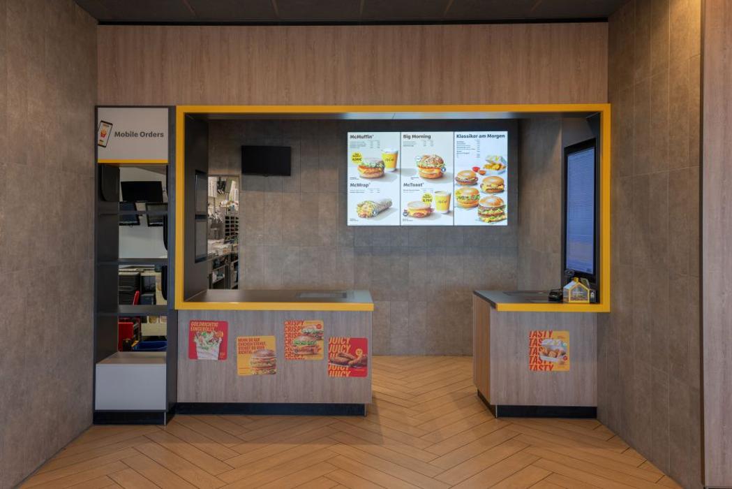 McDonald's, Am Heidfuchsberg in Staßfurt