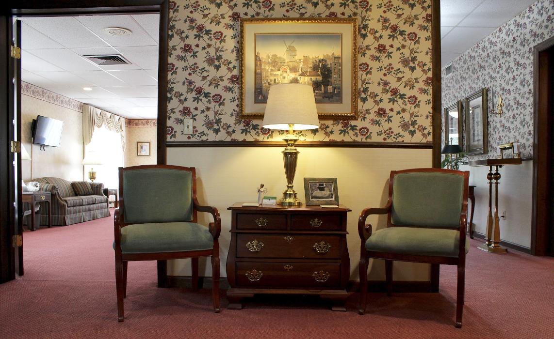 Tylunas Funeral Home - Chicopee, MA