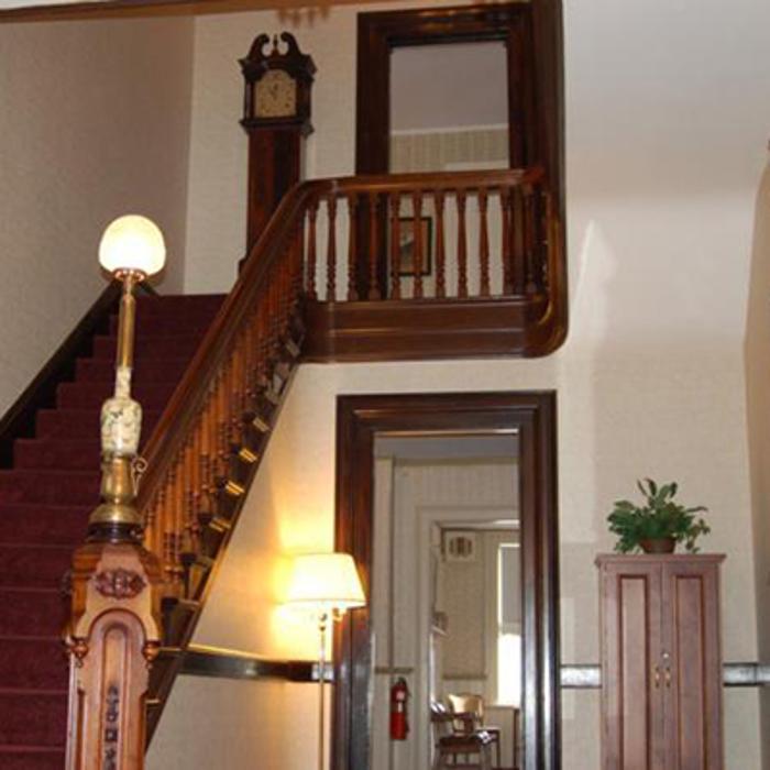 Lyons Funeral Home - Thomaston, CT