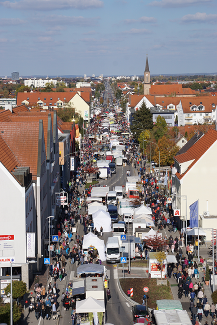 Stadt Königsbrunn, Marktplatz in Königsbrunn
