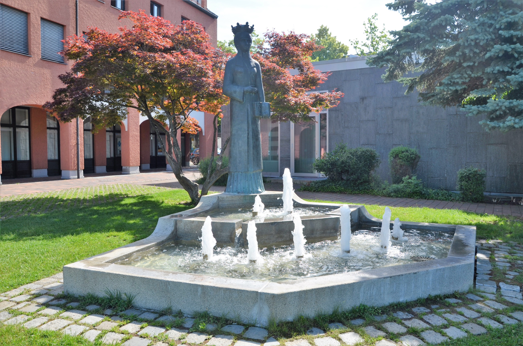 Stadt Königsbrunn, Marktplatz in Königsbrunn