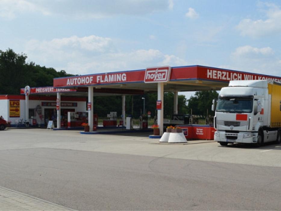 Hoyer Autohof Fläming, Treuenbrietzener Straße in Niemegk